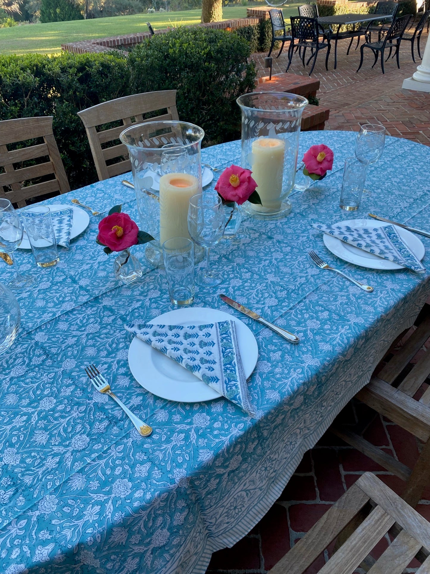 Capri Tablecloth - 80"x120"