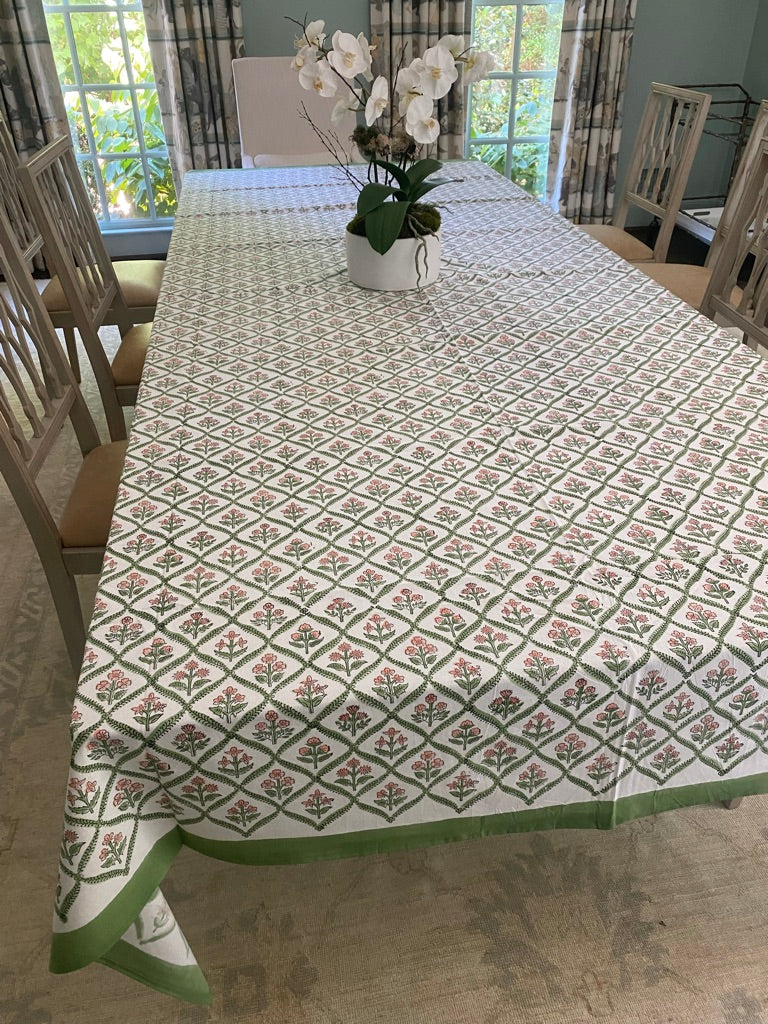 Wilson Tablecloth 80" x 120"